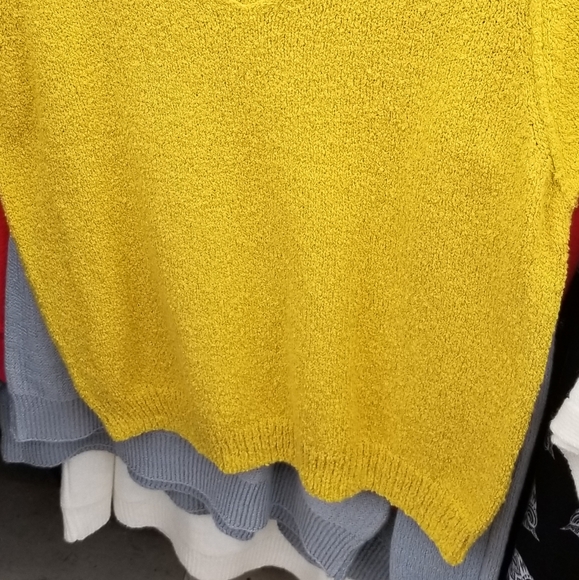 New Anthropologie Valentina Marigold Short Sleeves Sweater Vneck Knit Top - Picture 3 of 5